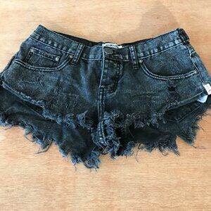 One Teaspoon Denim Cutoff Shorts Women 26 Black Mid Rise Raw Hem Shaping 18036